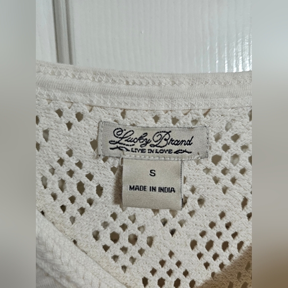 Lucky Brand Cream Lace Crochet Back V-Neck Knit Top Small Boho Festival Tee Y2K - Picture 4 of 6